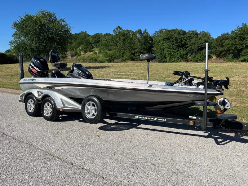 Slide: The Image of Ranger Z520 2016 - 64