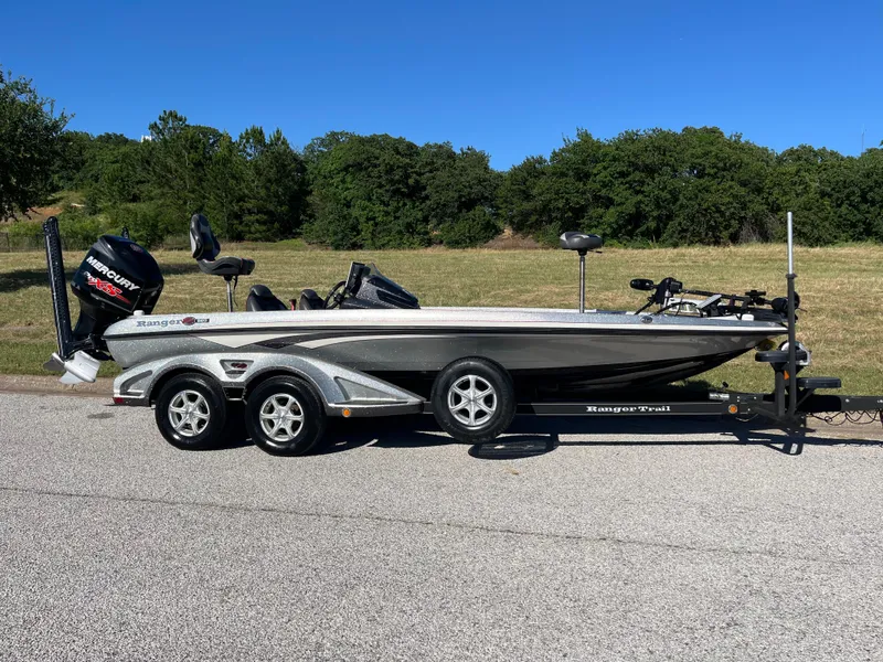 Slide: The Image of Ranger Z520 2016 - 65