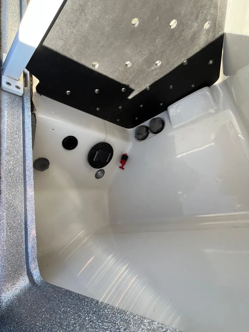 Slide: The Image of Ranger Z520 2016 - 74