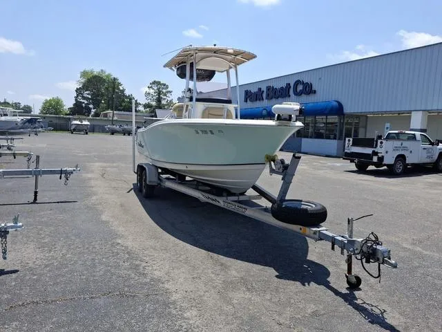 Slide: The Image of NauticStar 2102 XS Legacy 2019 - 14