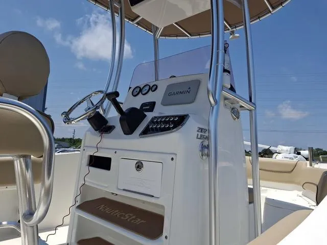Slide: The Image of NauticStar 2102 XS Legacy 2019 - 16
