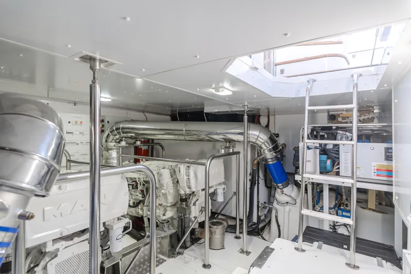 Slide: The Image of Azimut Magellano 66 2023 - 63