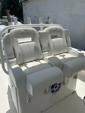 Slide: The Image of Regulator Marine 34 2022 - 8