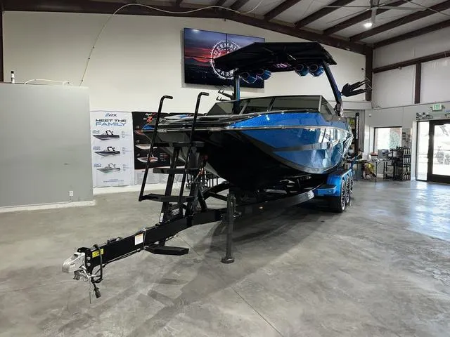 Slide: The Image of Tigé 24RZX 2025 - 4