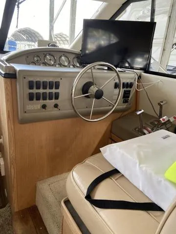 Slide: The Image of Bayliner 3258 1998 - 4