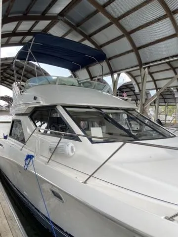 Slide: The Image of Bayliner 3258 1998 - 8