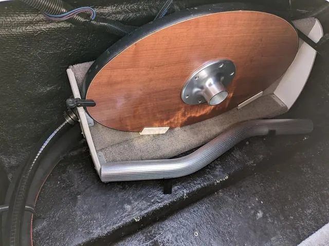 Slide: The Image of Stingray 250 LR 2022 - 24