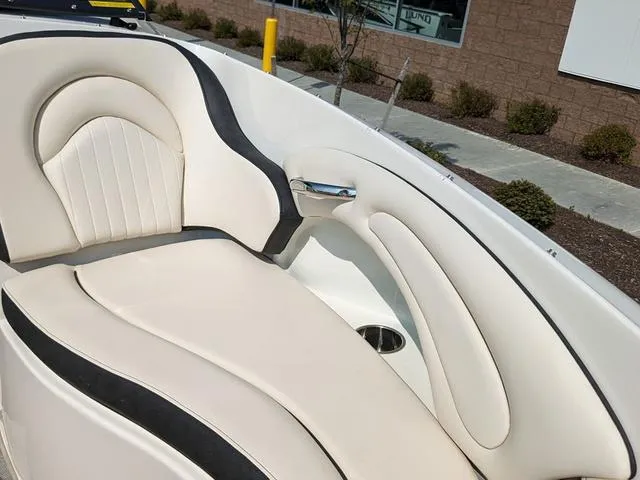 Slide: The Image of Stingray 250 LR 2022 - 33