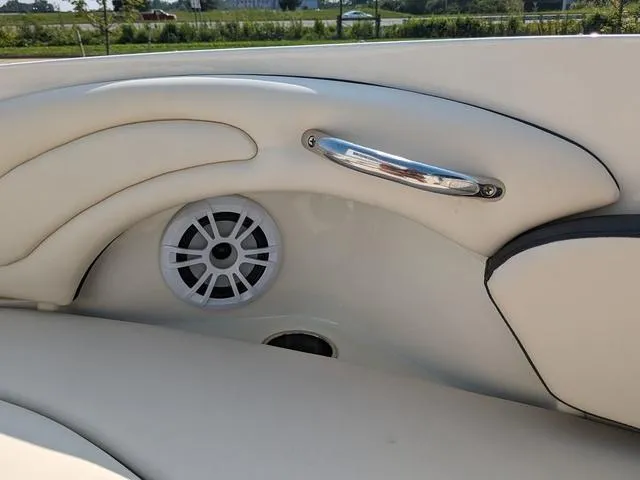 Slide: The Image of Stingray 250 LR 2022 - 34