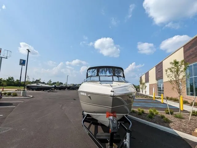 Slide: The Image of Stingray 250 LR 2022 - 5