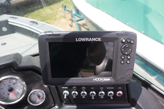 Slide: The Image of G3 Angler V1850SF 2022 - 13