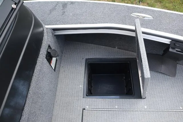 Slide: The Image of G3 Angler V1850SF 2022 - 7