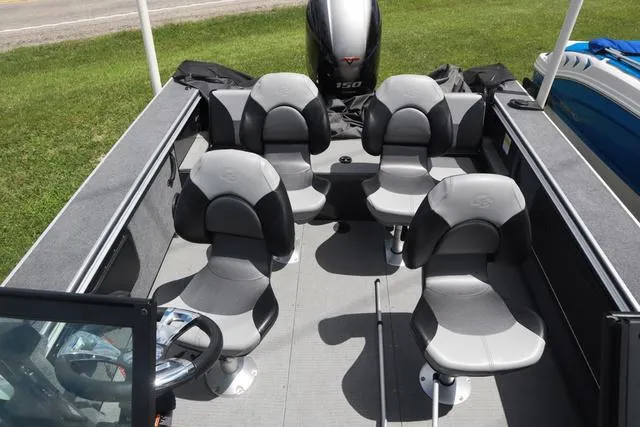 Slide: The Image of G3 Angler V1850SF 2022 - 9