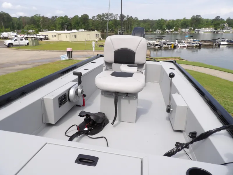 Slide: The Image of Crestliner C16OS OUTLOOK STICK STEER 2025 - 16