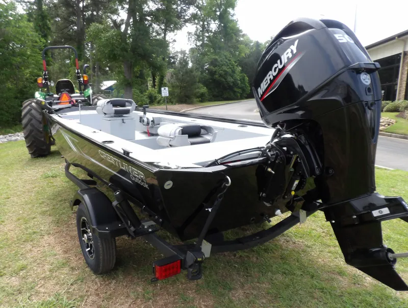 Slide: The Image of Crestliner C16OS OUTLOOK STICK STEER 2025 - 3