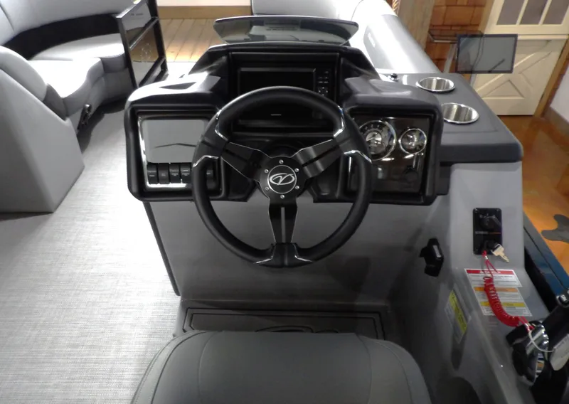 Slide: The Image of Veranda Relax 20 RC 2025 - 13