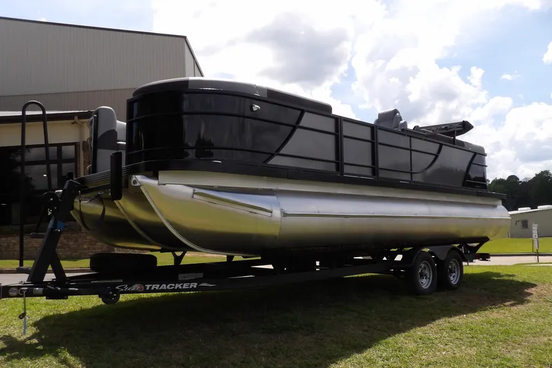 Slide: The Image of Veranda VR22RC 2025 - 9