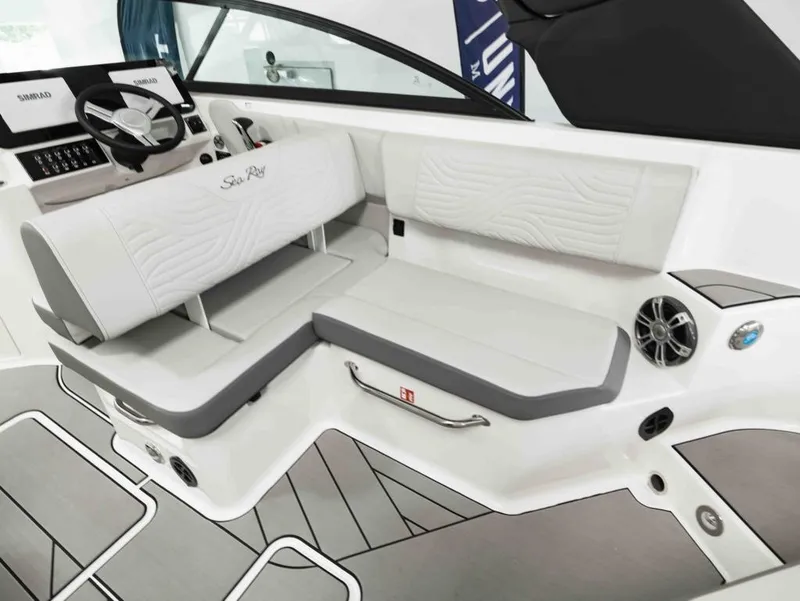Slide: The Image of Sea Ray SDS 250 SURF 2025 - 6