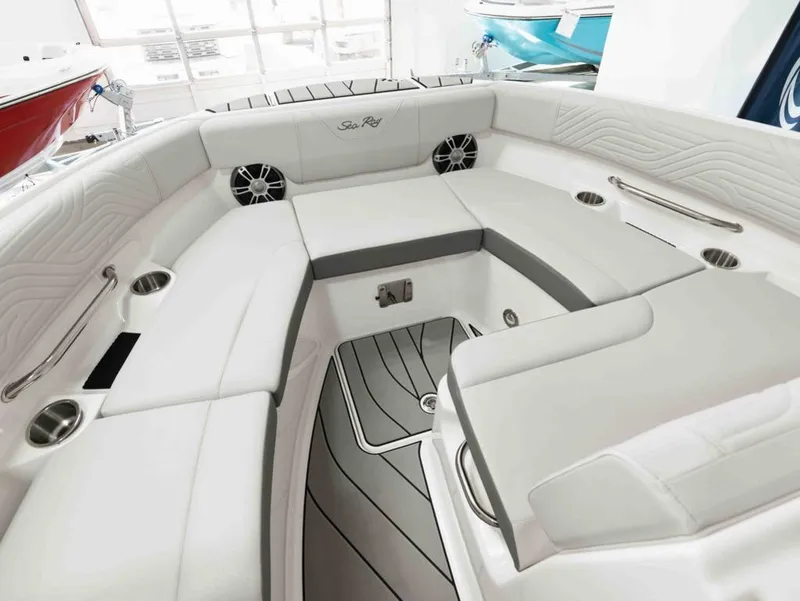 Slide: The Image of Sea Ray SDX 250 Surf 2025 - 10