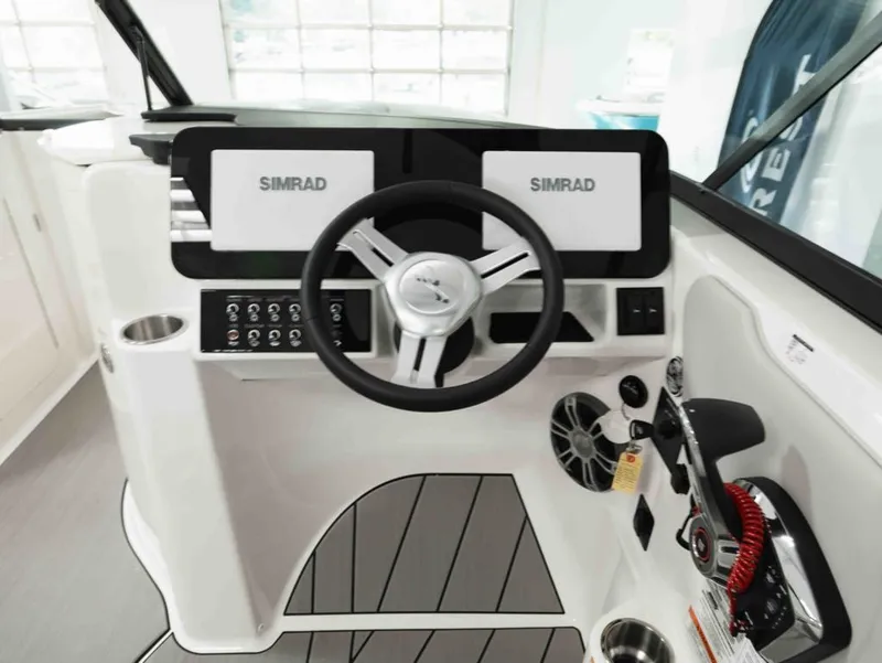 Slide: The Image of Sea Ray SDX 250 Surf 2025 - 8