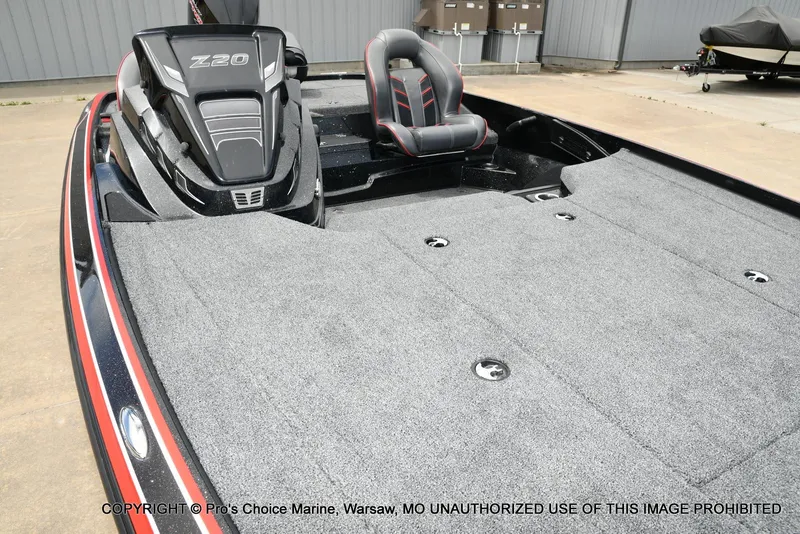 Slide: The Image of 2020 Nitro Z20 Pro boat with spacious deck and sleek seating. - 38