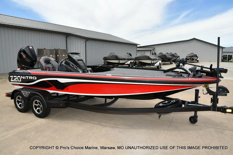 Slide: The Image of Nitro Z20 Pro w/250 Pro-XS 4 Stroke 2020 - 79