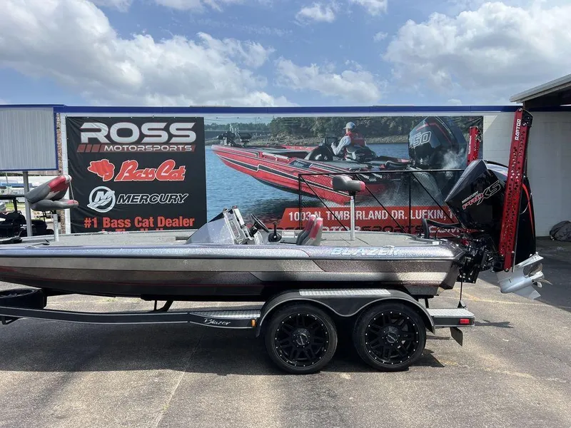 Slide: The Image of 2022 Blazer 650 Pro Tour boat at Ross Motorsports, Lufkin, Texas, with Mercury engine. - 5