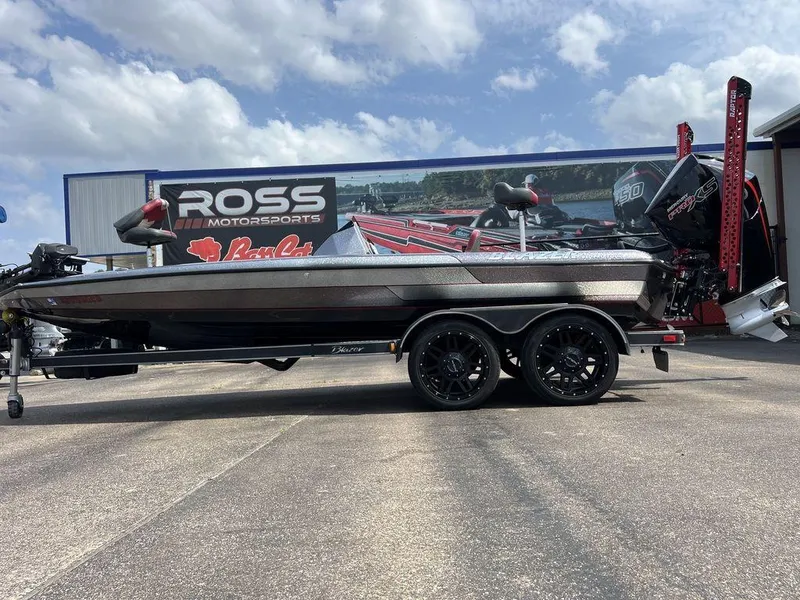Slide: The Image of 2022 Blazer 650 Pro Tour boat at Ross Motorsports dealership, parked outdoors. - 8