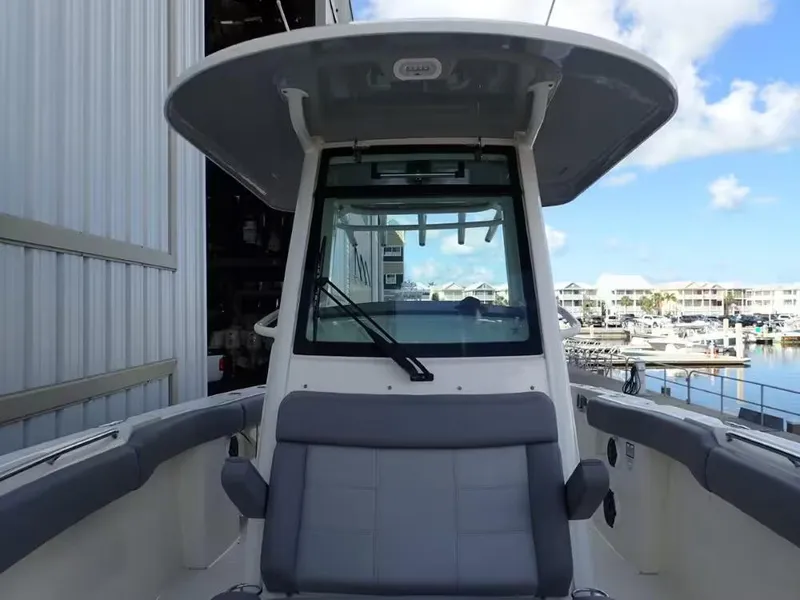 Slide: The Image of Boston Whaler 280 Outrage 2023 - 3