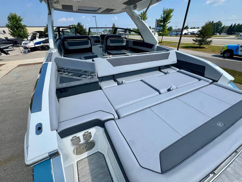 Slide: The Image of Cobalt R35 2024 - 25