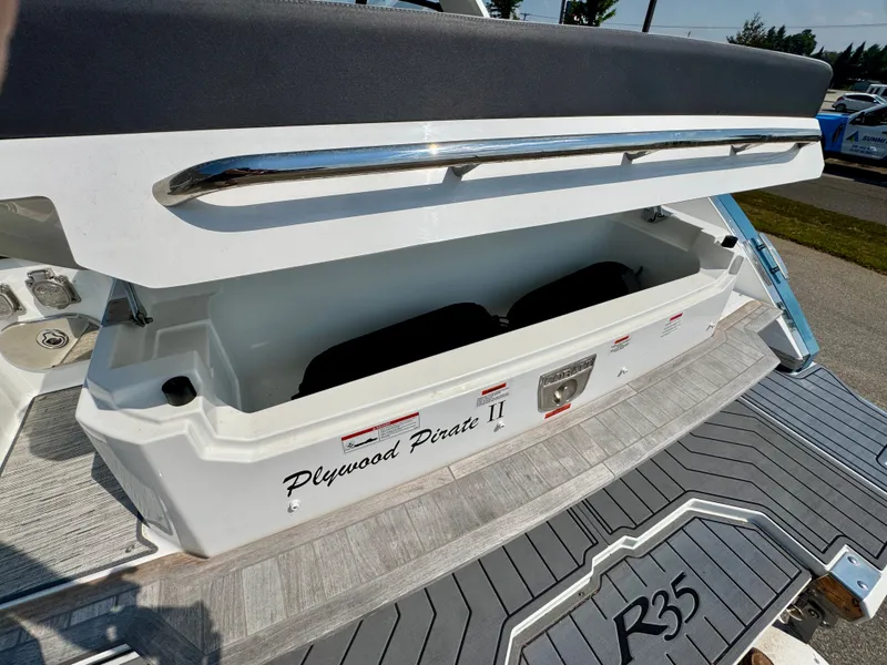 Slide: The Image of Cobalt R35 2024 - 30