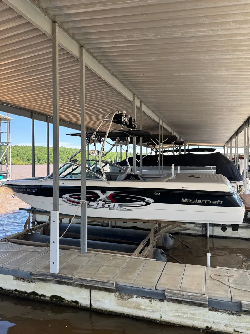 Slide: The Image of MasterCraft XStar 2001 - 1