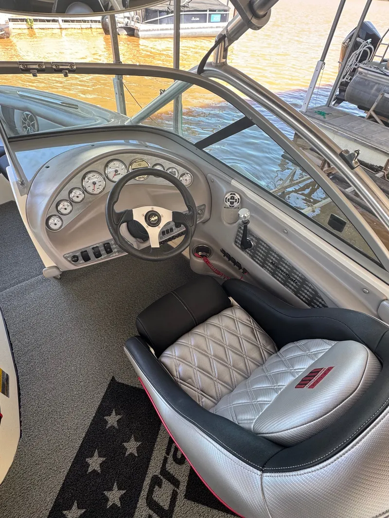 Slide: The Image of MasterCraft XStar 2001 - 11