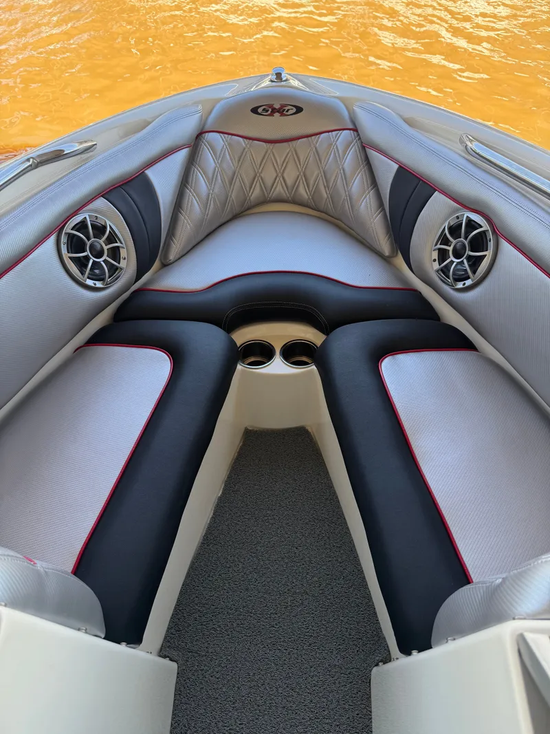 Slide: The Image of MasterCraft XStar 2001 - 14