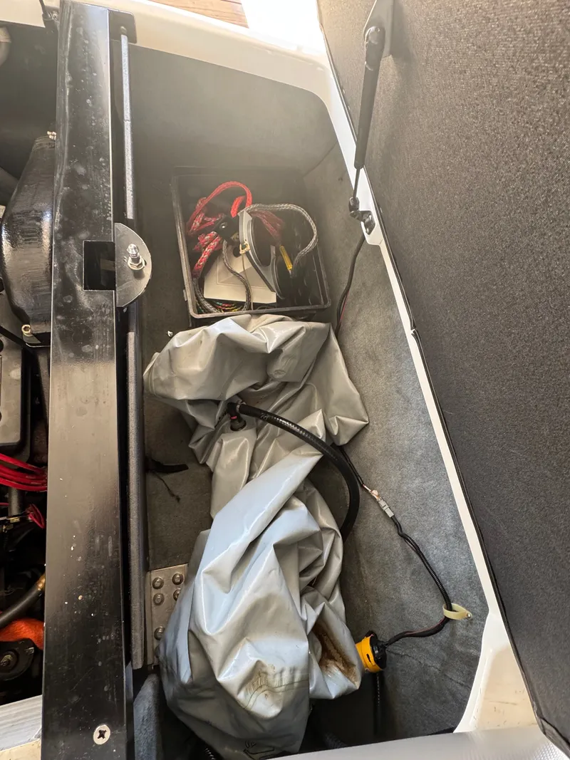 Slide: The Image of MasterCraft XStar 2001 - 3