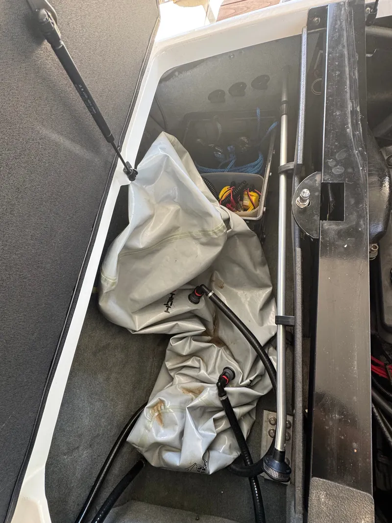 Slide: The Image of MasterCraft XStar 2001 - 4