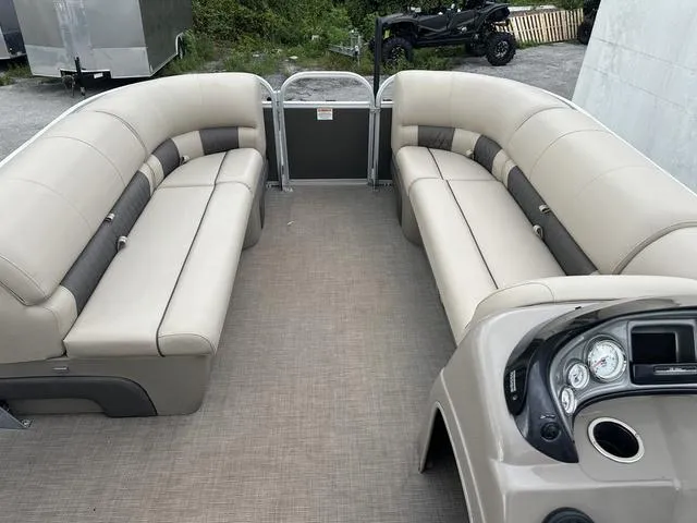 Slide: The Image of Sun Tracker Party Barge 20 DLX 2021 - 9