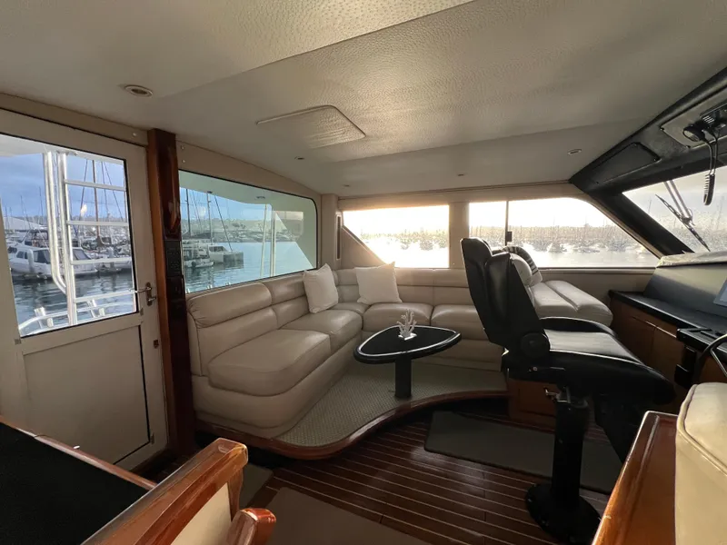 Slide: The Image of Viking 58 Enclosed Bridge 2000 - 61