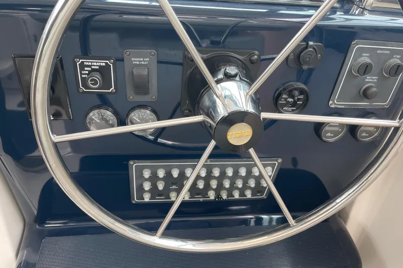 Slide: The Image of Tiara 3500 Open 2003 - 68