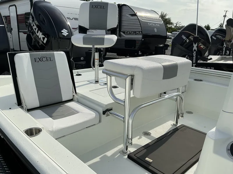 Slide: The Image of Excel Bay Pro 220 220 ELITE 2025 - 8