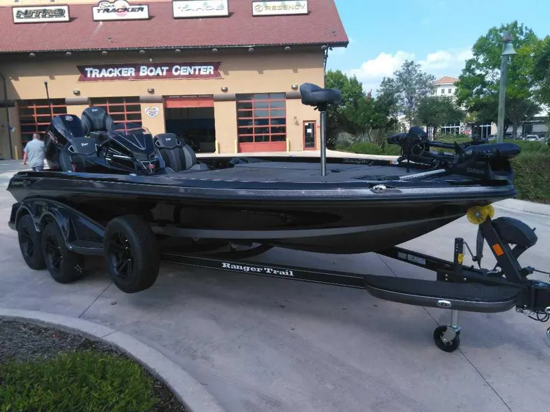 Slide: The Image of 2025 Ranger Z521R Cup-Equipped boat at Tracker Boat Center. - 5