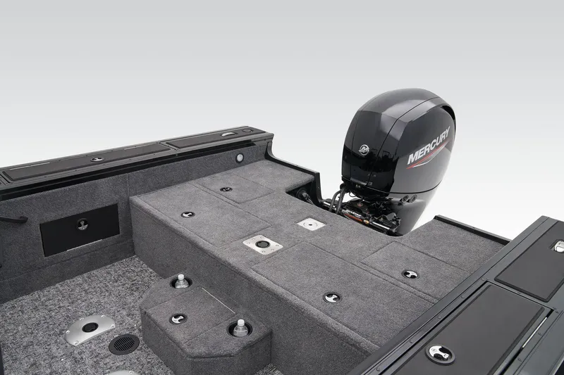 Slide: The Image of Tracker Targa V-18 WT 2025 - 64