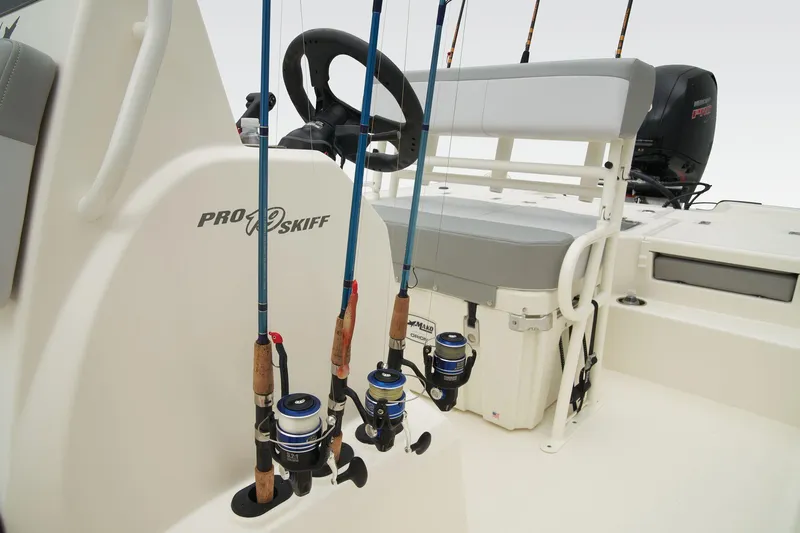 Slide: The Image of Mako Pro Skiff 19 CC 2025 - 34