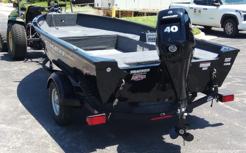 Slide: The Image of Tracker Super Guide V 16 T 2025 - 7