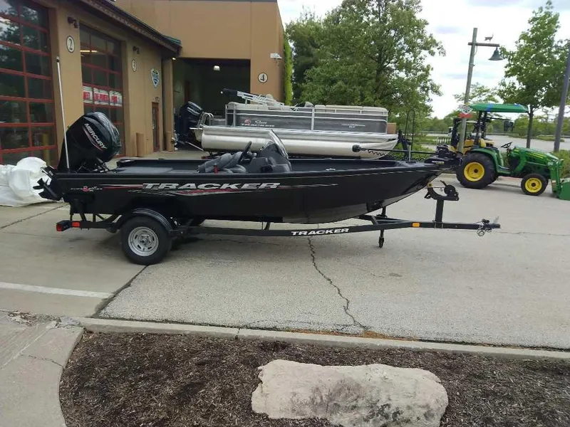 Slide: The Image of Tracker Super Guide V-16 SC 2025 - 64