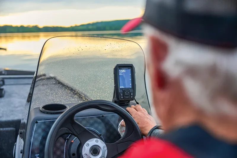 Slide: The Image of Tracker Bass Tracker Classic XL 2025 - 38