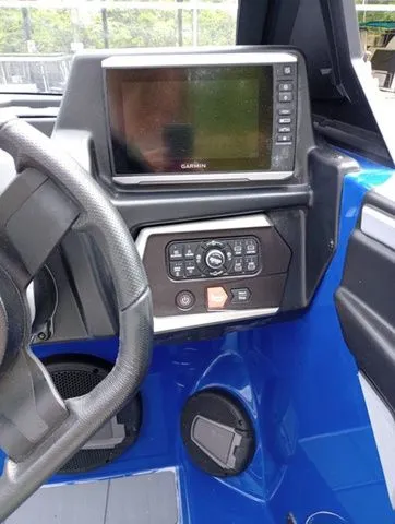 Slide: The Image of Axis Wake Research T220 2025 - 11