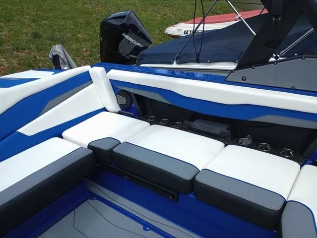 Slide: The Image of Axis Wake Research T220 2025 - 19