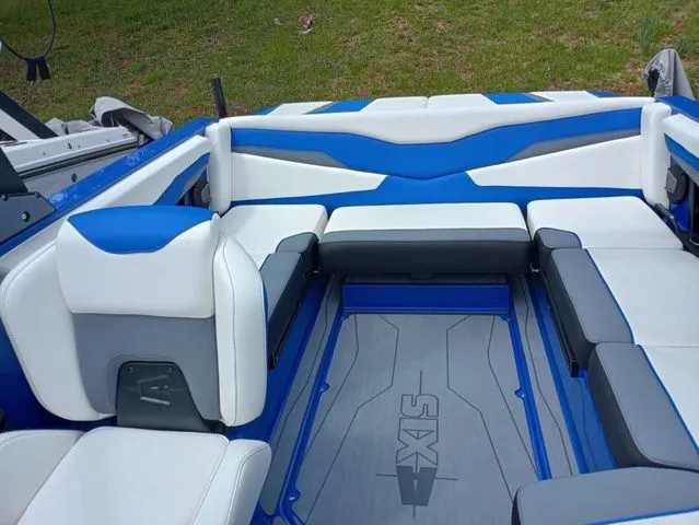 Slide: The Image of Axis Wake Research T220 2025 - 24