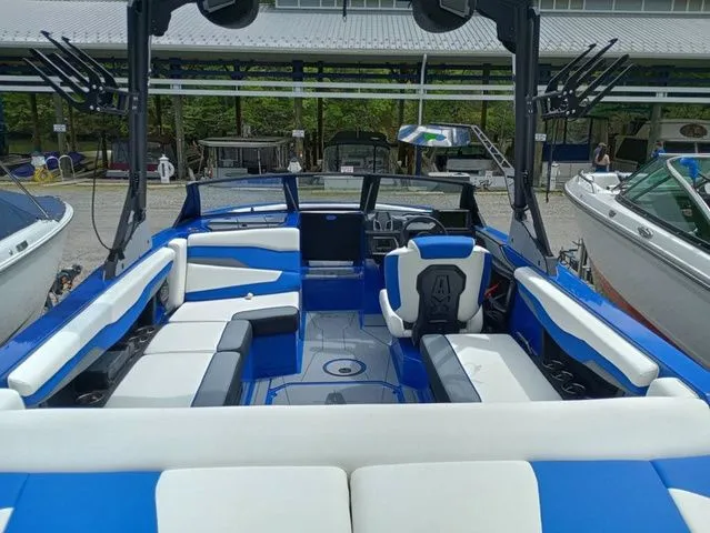 Slide: The Image of Axis Wake Research T220 2025 - 8